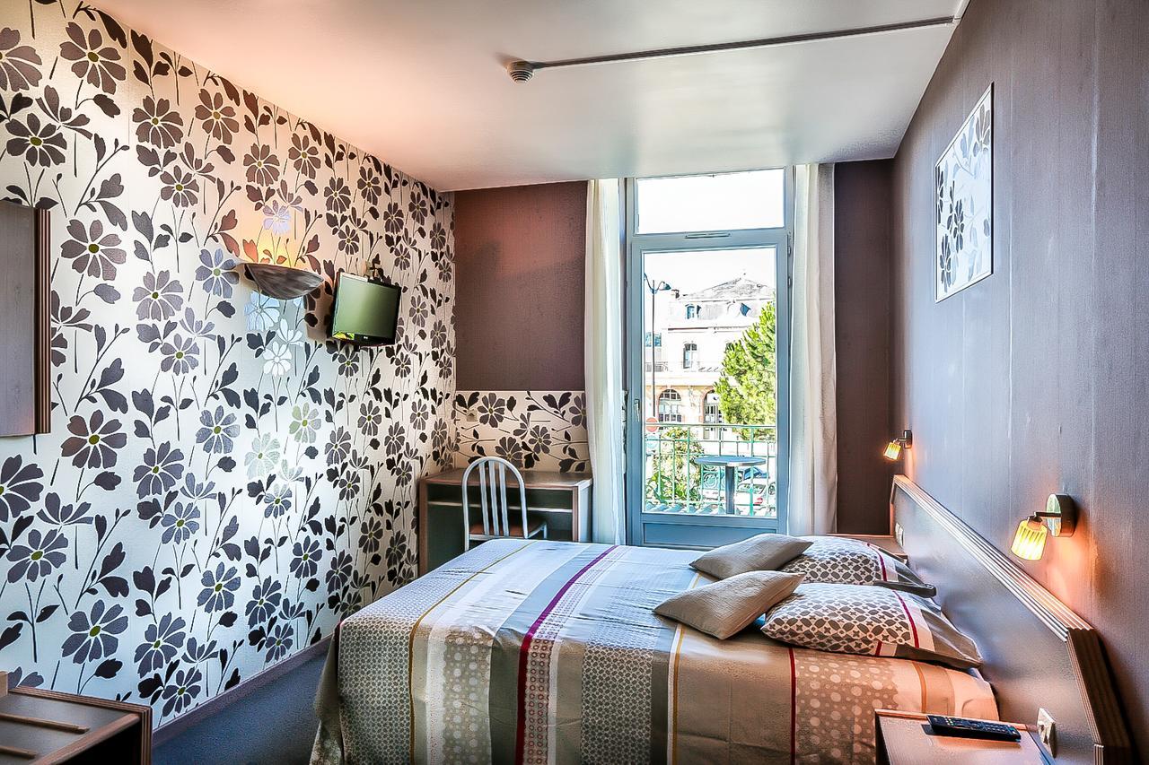 Le Terminus Otel Villeneuve-sur-Lot Dış mekan fotoğraf